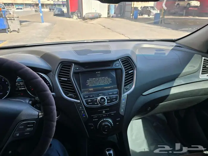 Hyundai Grand Santa Fe 4