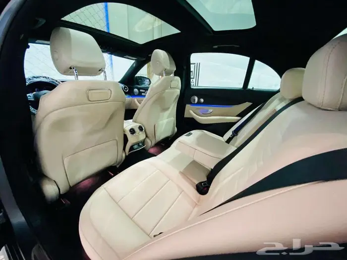 مرسيدس E300 2018 13