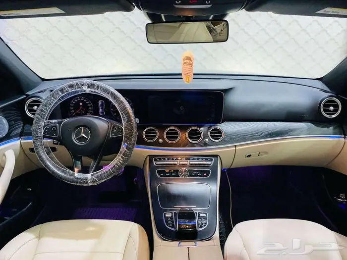 مرسيدس E300 2018 28