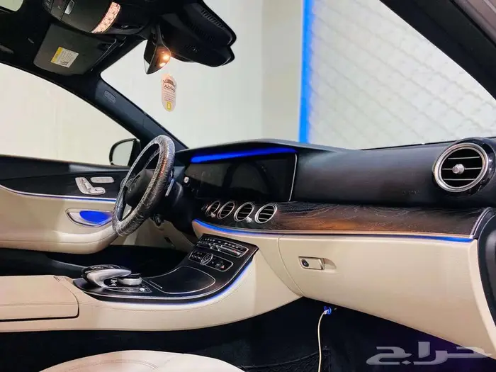 مرسيدس E300 2018 25