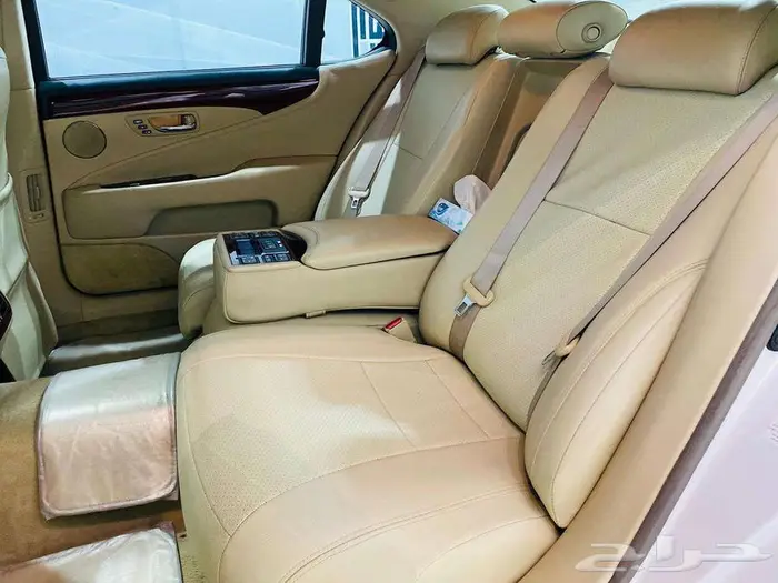 لكزس LS460L موديل 2008 22
