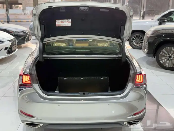 لكزس ES 350 CC بلس 2025 رادار اللون تيتانيوم 19