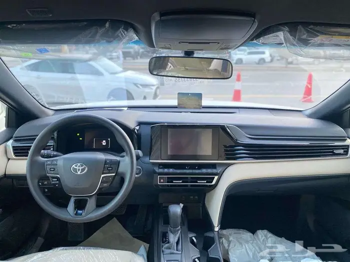 تويوتا كامري E 2025 كاش استلام فوري لوحات افضل سعر 5