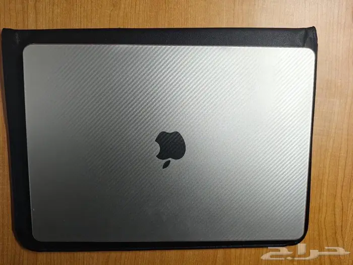 MacBook Air M3 15 inch 4