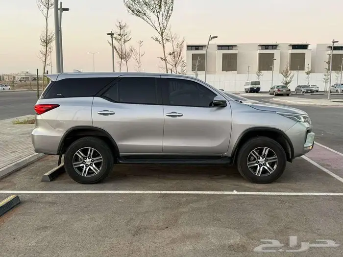 جيب فورتنشر 2024 فضي للبيع 5