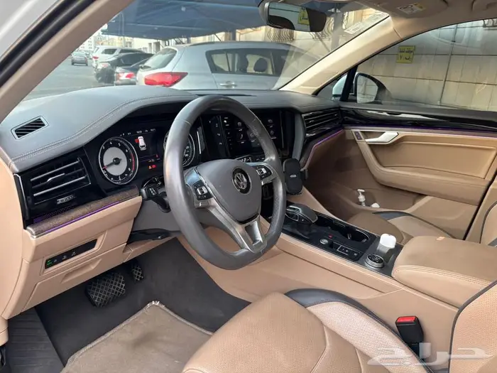 فولكس فاجن طوارق 2018 V6 نص فل R-Line   نظيفة جد ا 7