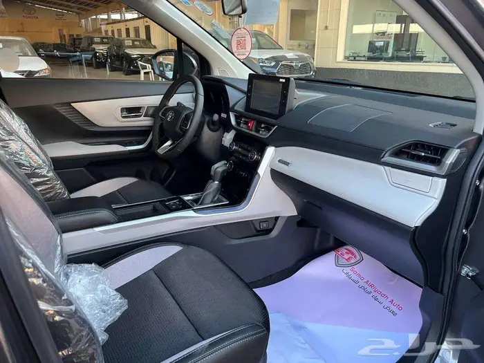 تويوتا فيلوز GLX بنزين 2025 كاش واقساط 6