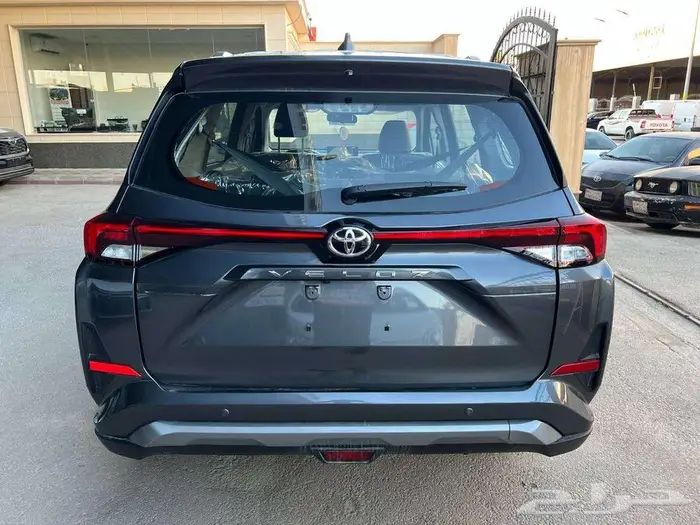 تويوتا فيلوز GLX بنزين 2025 كاش واقساط 4