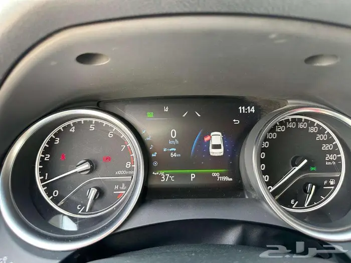 تويوتا كامري SE 2023 10