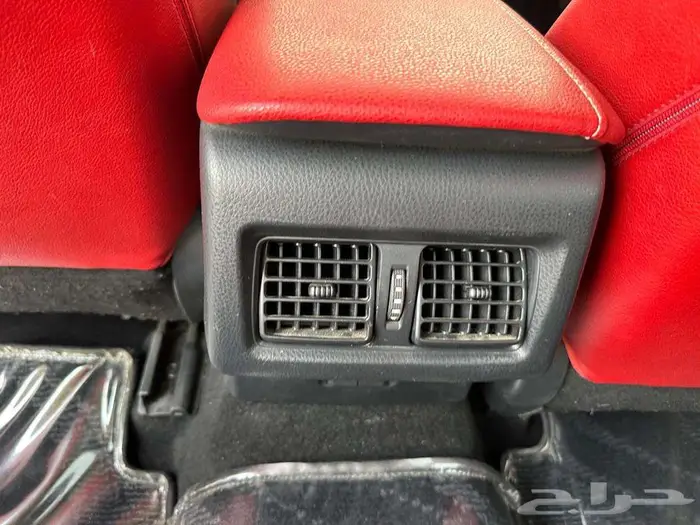 تويوتا كامري SE 2023 12