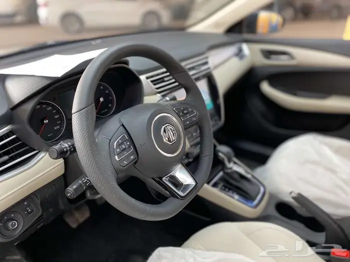 ام جي 5 ستاندر 2025 16