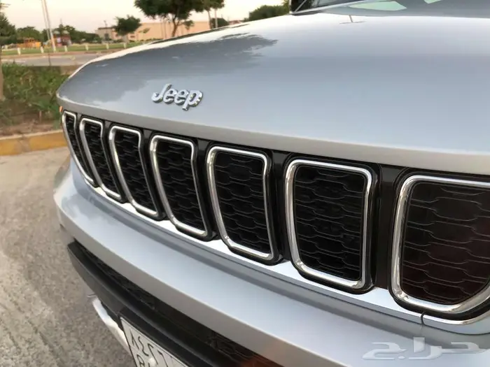 جراند شيروكي 2022 فل كامل ليميتد بدي وكالة مخزن 11