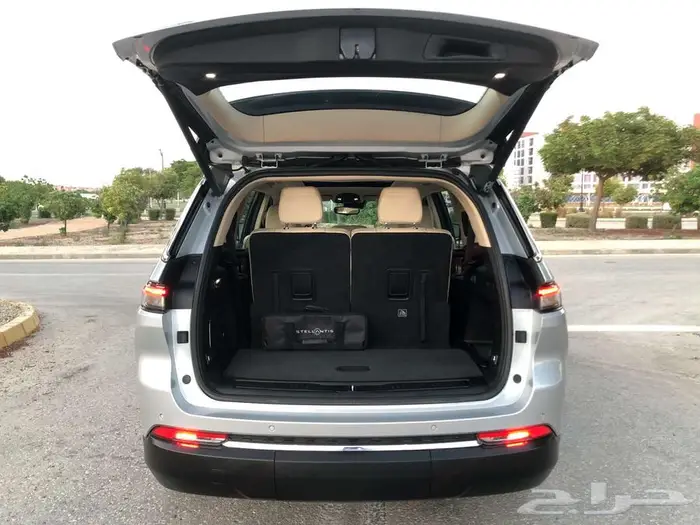 جراند شيروكي 2022 فل كامل ليميتد بدي وكالة مخزن 52