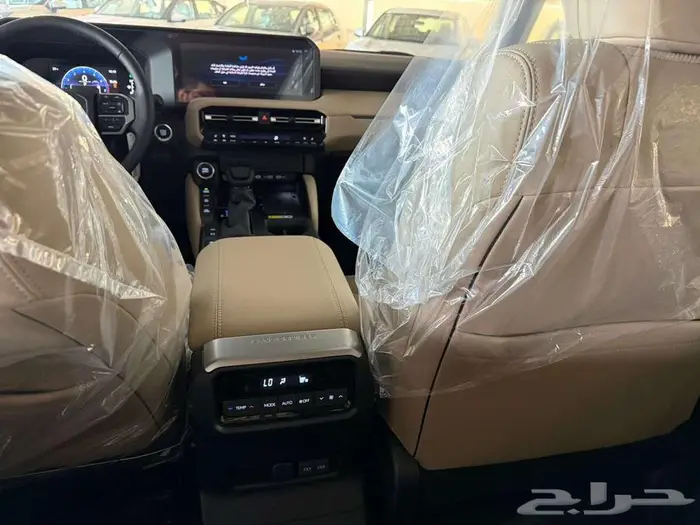 تويوتا برادو TXL3 موديل 2025 بنزين 22
