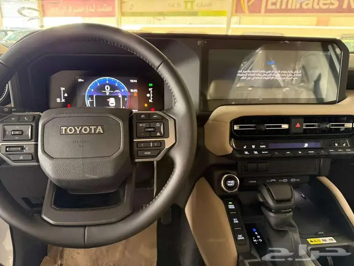 تويوتا برادو TXL3 موديل 2025 بنزين 28