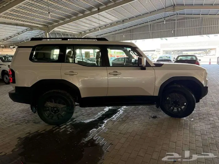 تويوتا برادو TXL3 موديل 2025 بنزين 16