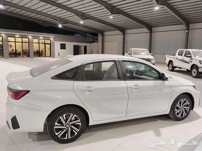 تويوتا يارس واي بلس 2026 4