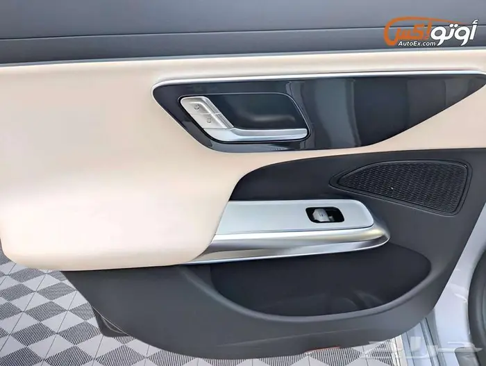 2025 مرسيدس E350 9
