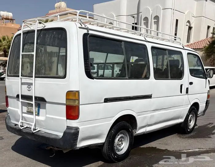 باص تايوتا 2001 1