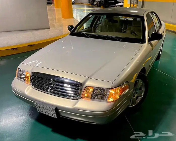 كراون فكتوريا 2010 سعودي - قمة في النظافة 0