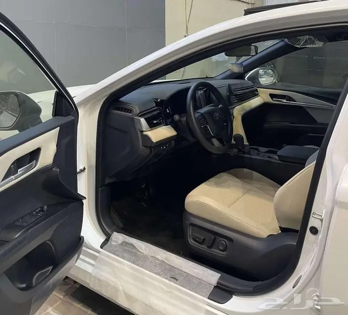 تويوتا كامري E هايبرد 2025قسط سيارتك من جوالك بضغطة زر 6