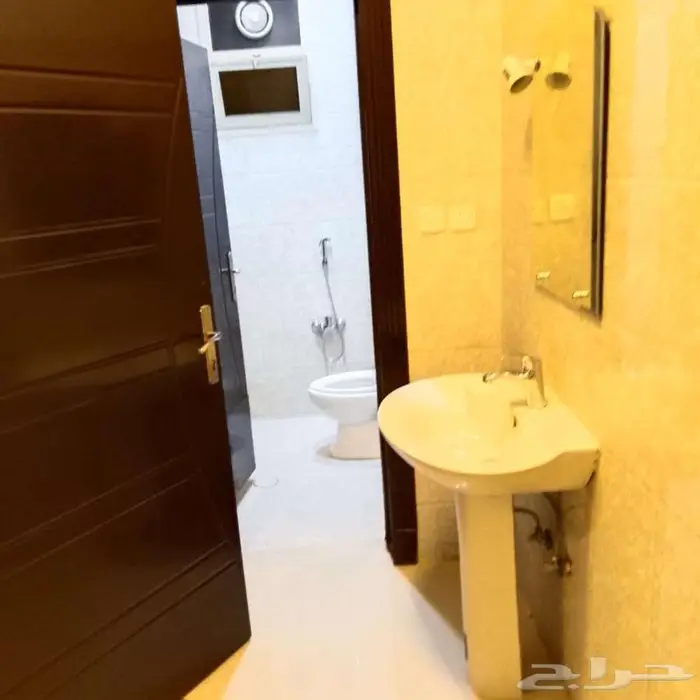 للايجار شقة عوائل في الرياض حي العارض   عرض رقم H1350 0