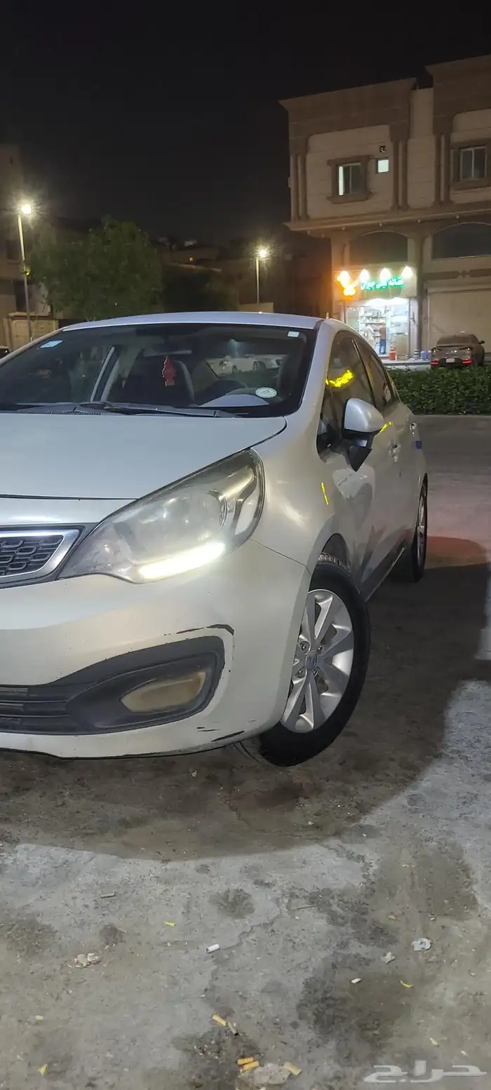 KIA Rio 2014 model in good condition Price 18000.410.km 4