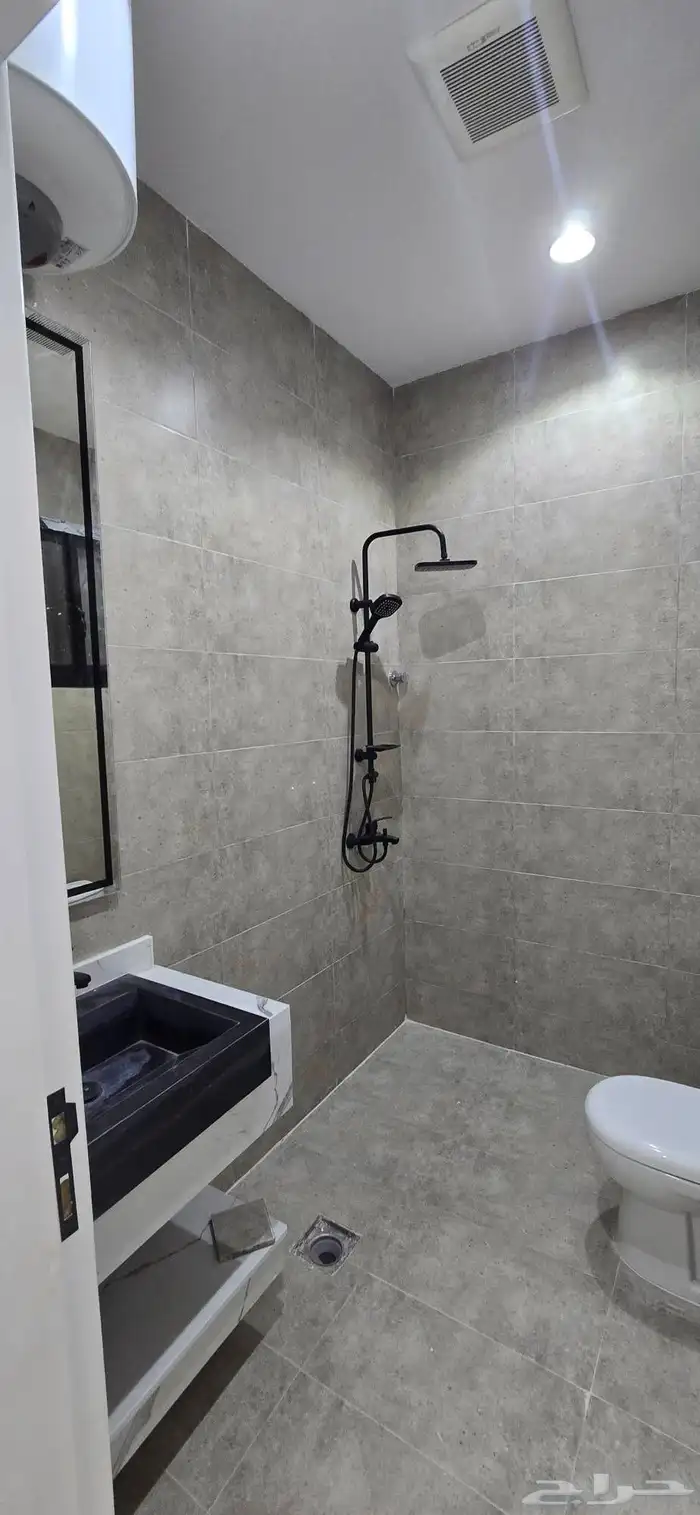 للبيع شقق ارضيه وعلويه ابها المحاله 32