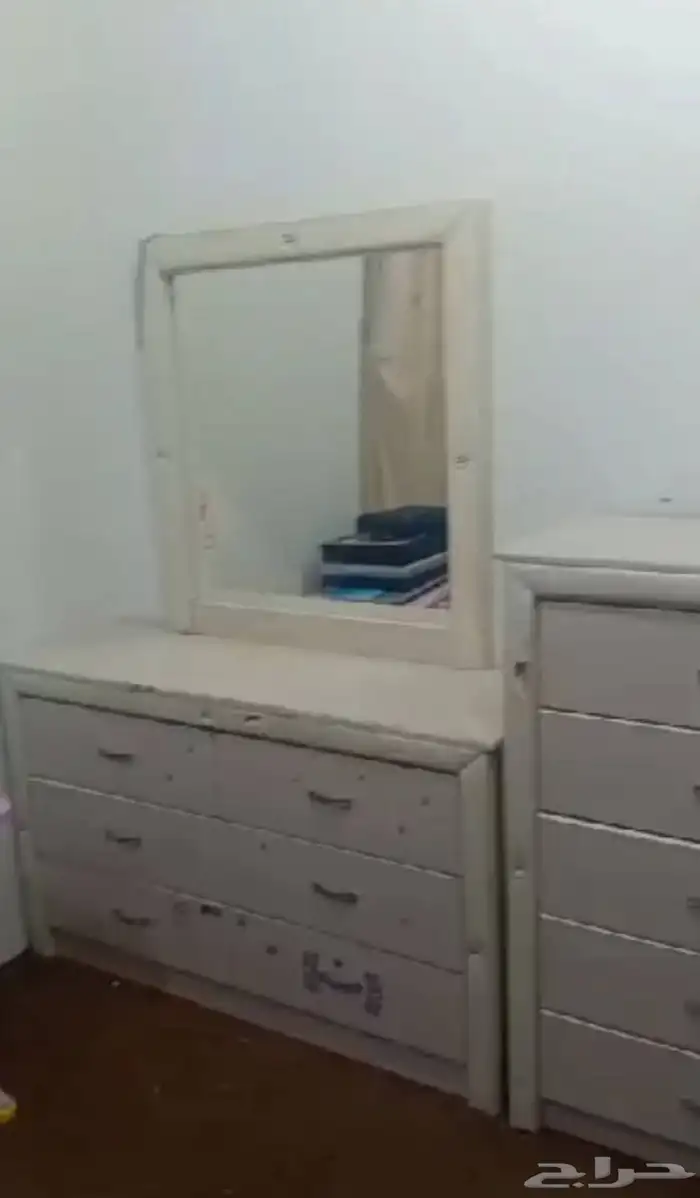 غرفة نوم نضيفه وسليمه بالكامل بسعر مناسب 650 ريال .. البيع 3