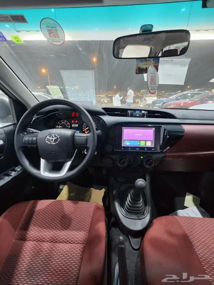 تويوتا هايلوكس GL غمارتين بدون دبل ديزل قير عادي 2025 4