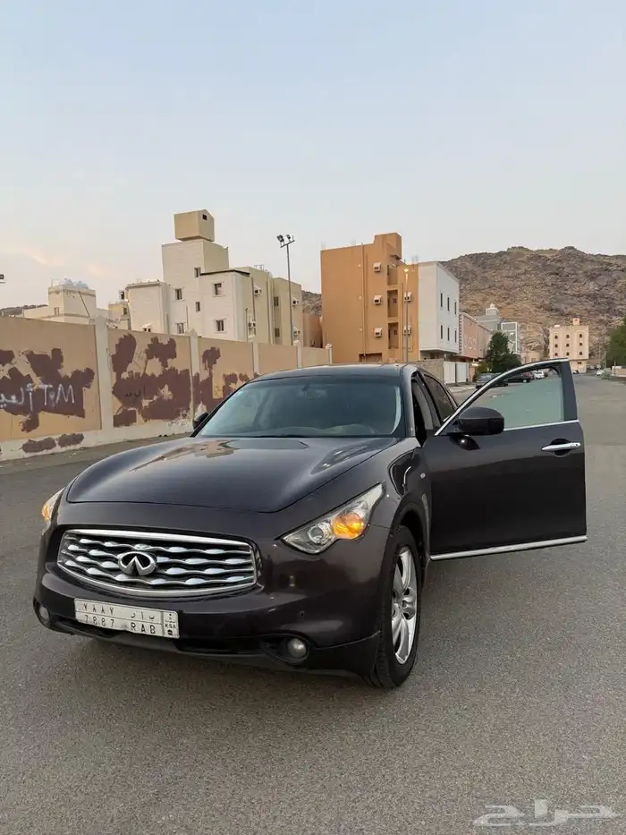 انفينيتي Fx35 موديل 2009 9