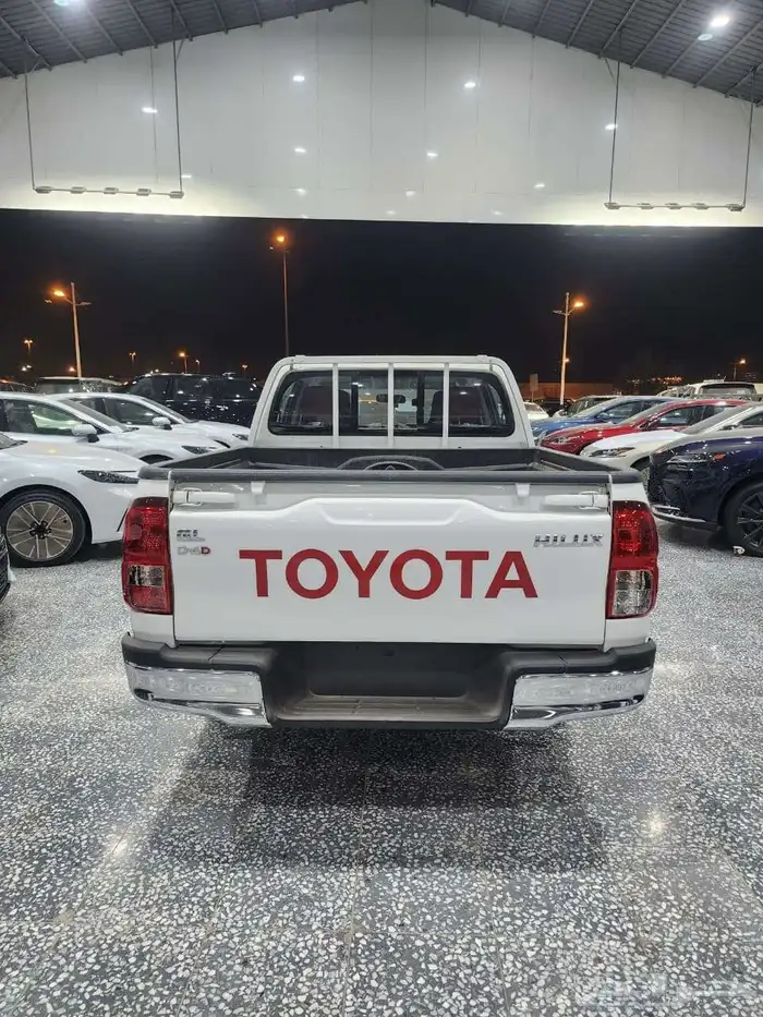 تويوتا هايلوكس GL غمارتين بدون دبل ديزل قير عادي 2025 2