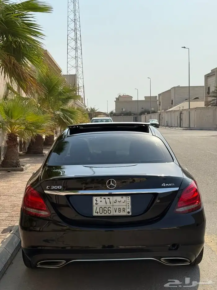 مارسيدسC300موديل 2015 4