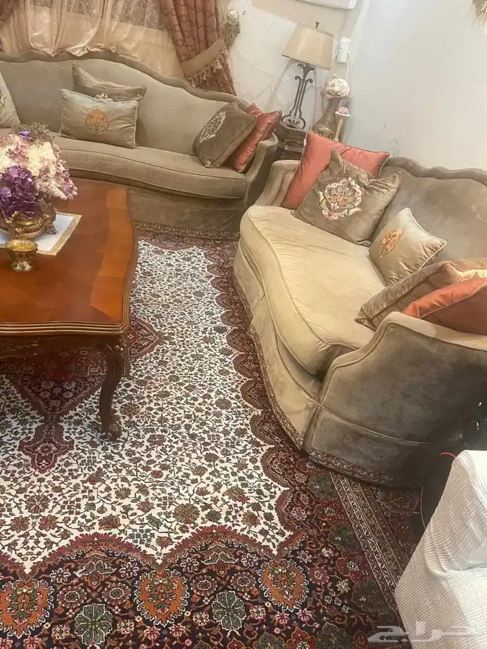 كنب نظيف جدا من المطلق 2