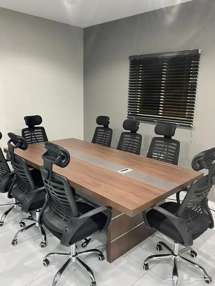 جديد طاولة اجتماع كل مقاسات متوفر مع كراسي 0