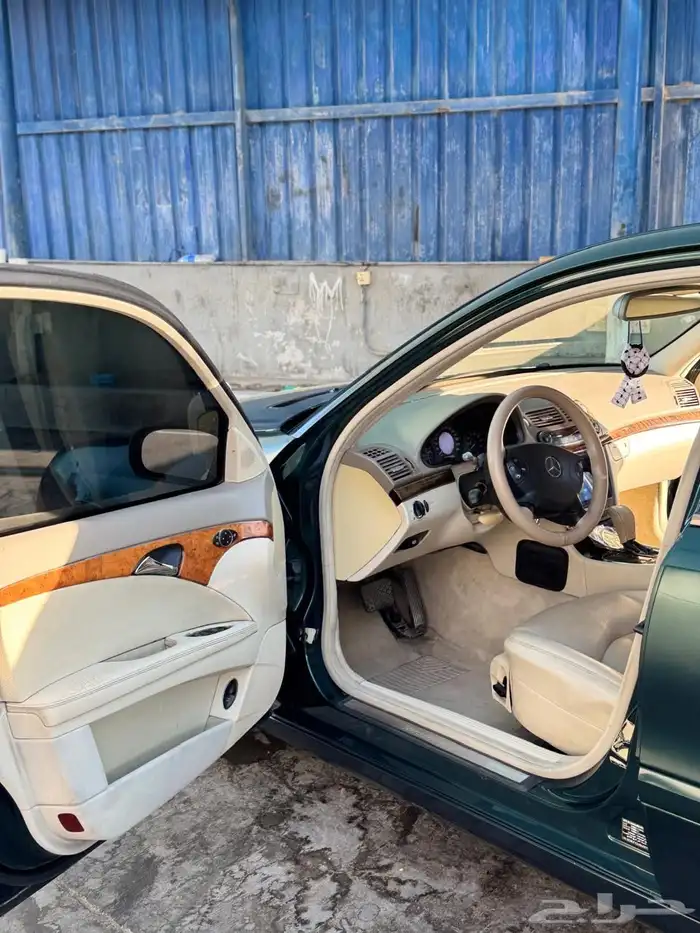 مرسيدس E200 2006 7