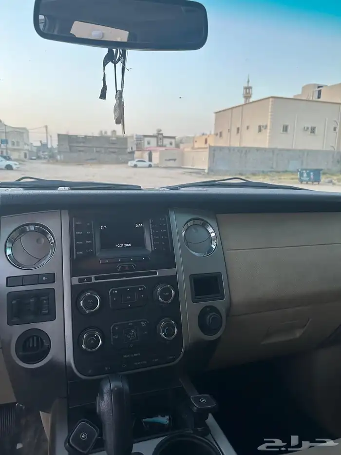 سيارة عائليه 9