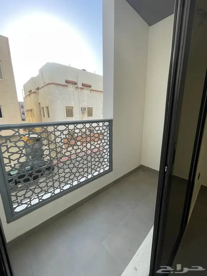 شقق للتمليك بحي الروضه 3