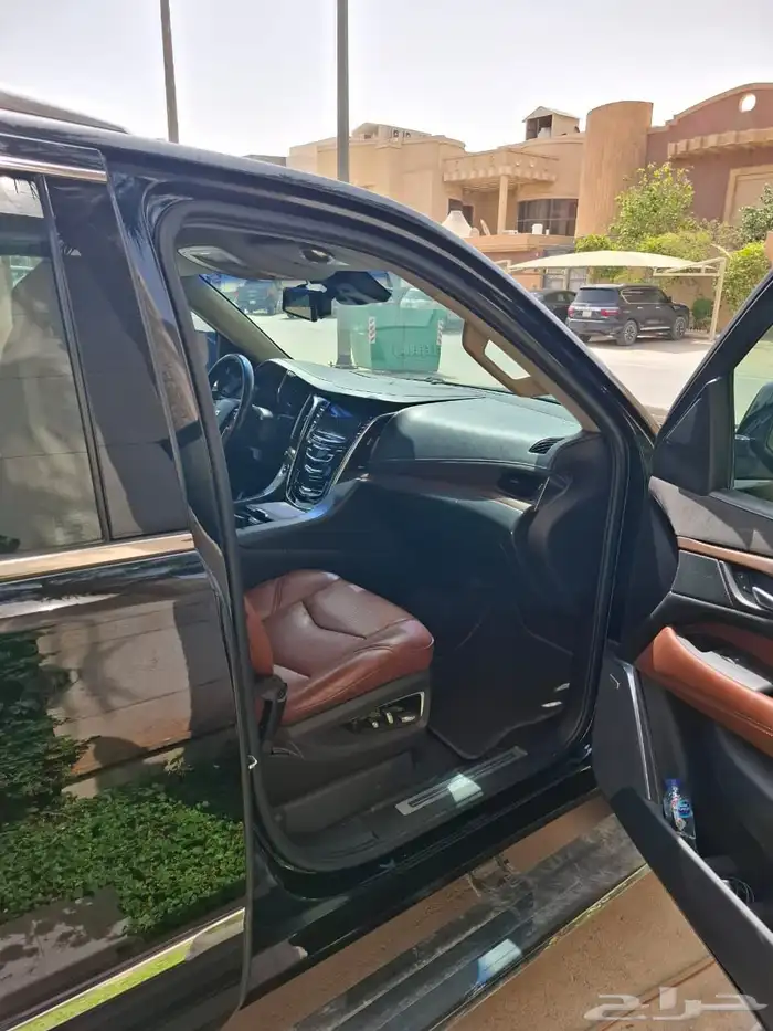 الفخامة الامريكية كاديلاك اسكاليد 2017 بريميوم 8