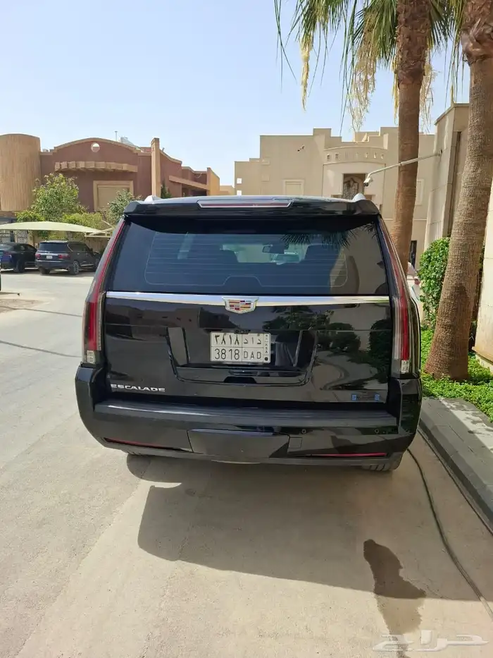 الفخامة الامريكية كاديلاك اسكاليد 2017 بريميوم 3