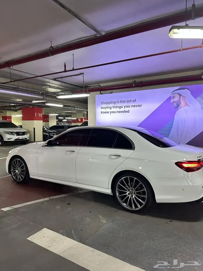 مرسيدس E300 موديل 2022 خليجي موجودة بدبي 0