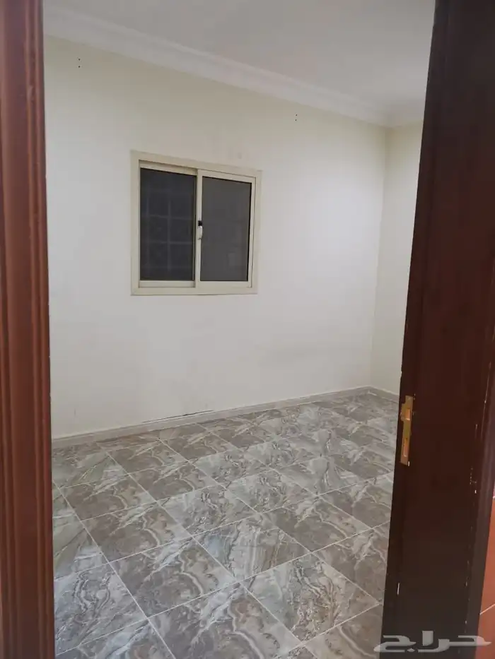 شقق للإيجار المجمعة حي الملك عبدالله عوائل عدد 7شقق 9