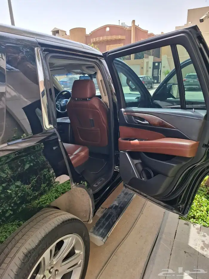 الفخامة الامريكية كاديلاك اسكاليد 2017 بريميوم 7