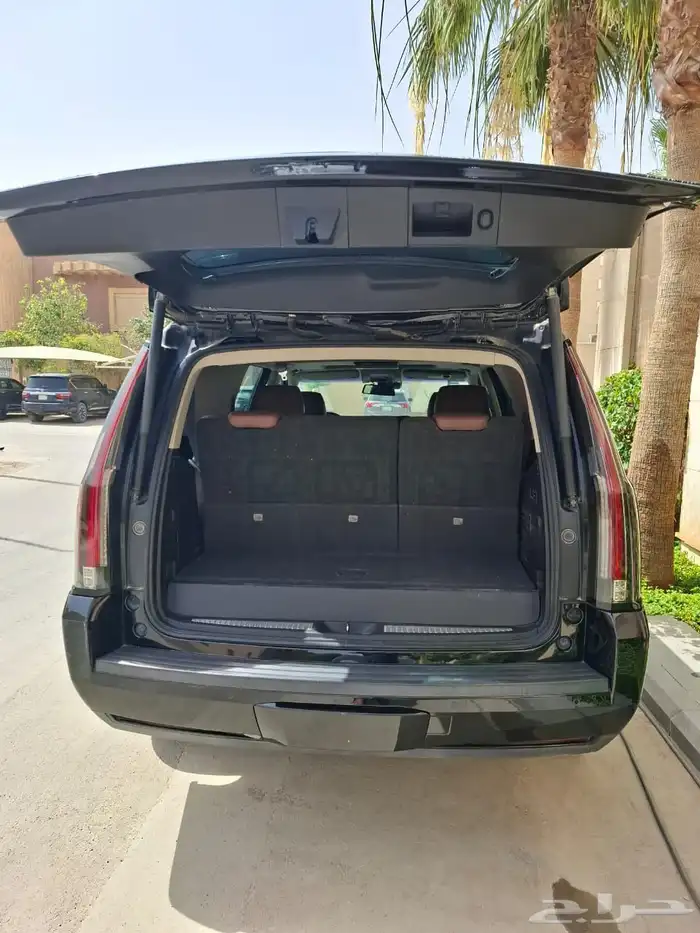 الفخامة الامريكية كاديلاك اسكاليد 2017 بريميوم 4