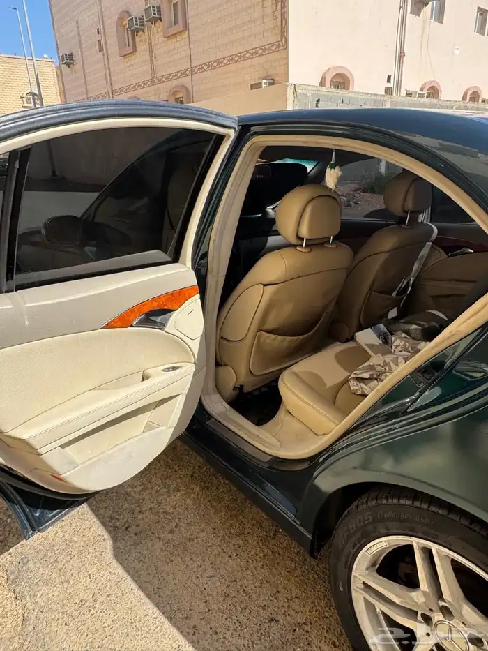 مرسيدس E200 2006 13