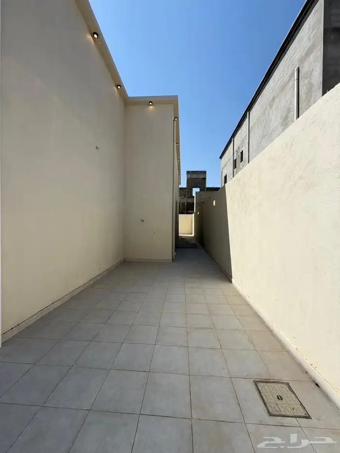 للبيع دور مستقل فرصه ب850 الف فقط م 503 7
