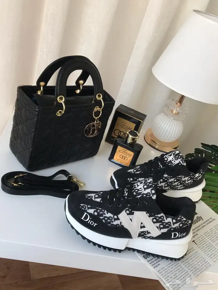 شنطة لعدة ماركه 32