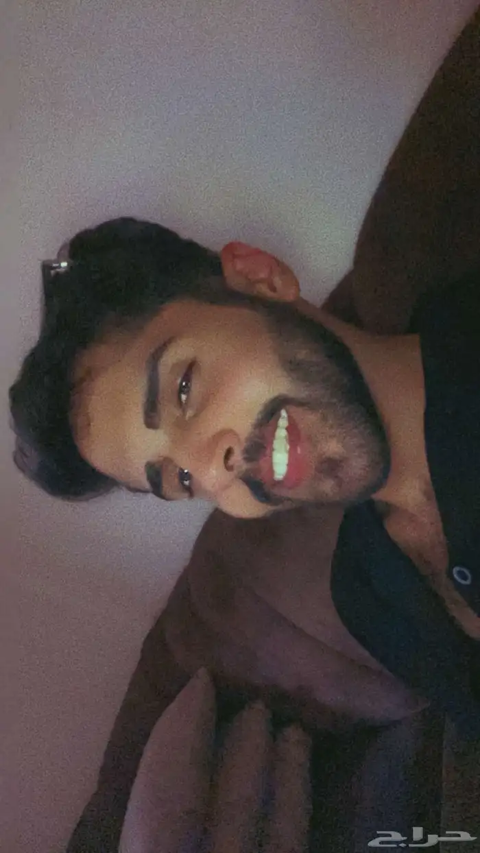 مودل  ممثل  مقدم مناسبات ومذيع   محاور بودكاست 11