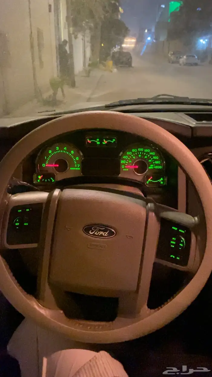 فورد اكسبيدشن 2012 ممشى 216 نظيف 5
