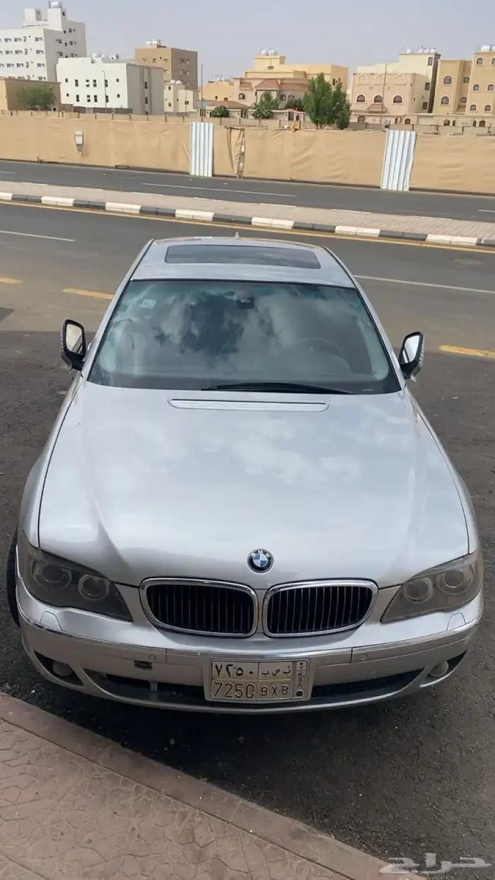 بي إم دبليو 2007 750 المكينة خربانه لا اعلم عن مشكلتها 0